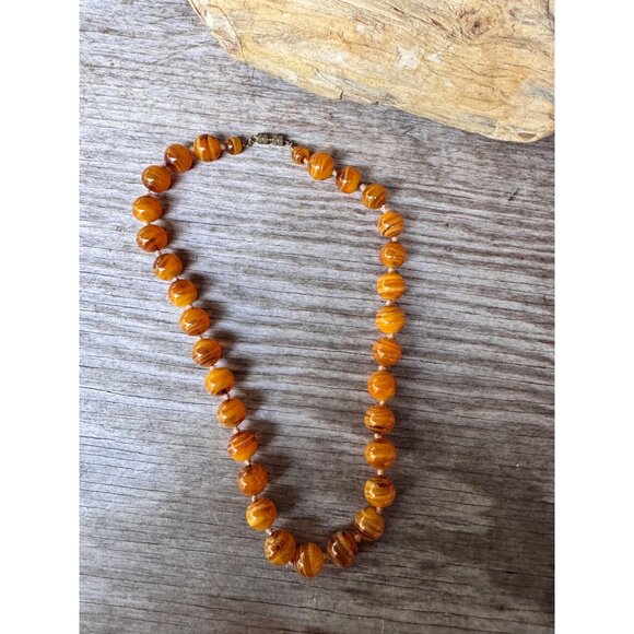 Vintage Butterscotch Swirl Lucite Bead Necklace Screw Barrel Clasp Faux - Picture 1 of 6